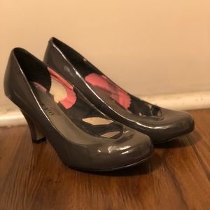 Madden Girl Pumps